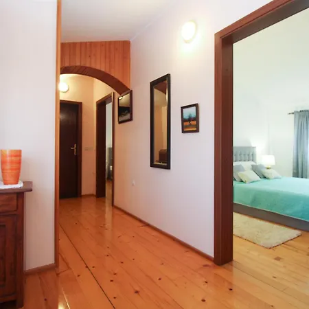 House Kacana 2307 펜션 보드냔