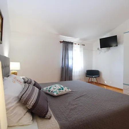 펜션 House Kacana 2307 보드냔
